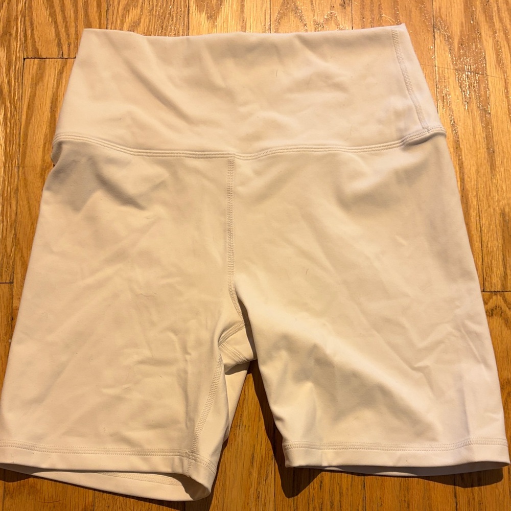 SET Active Cream Bike Shorts